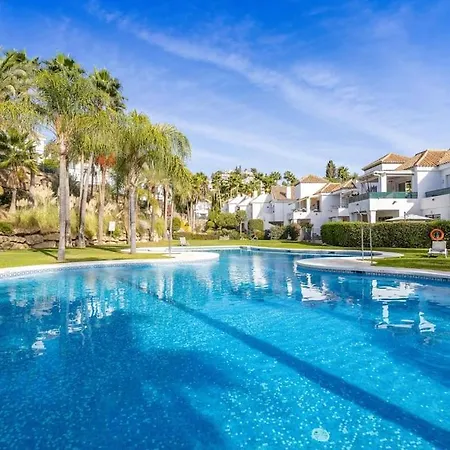 Oleholidays Senorio Gonzaga Junto A Puerto Banus *